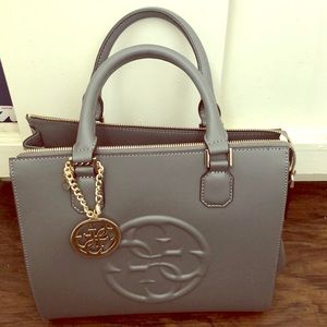 Brand new guess purse!